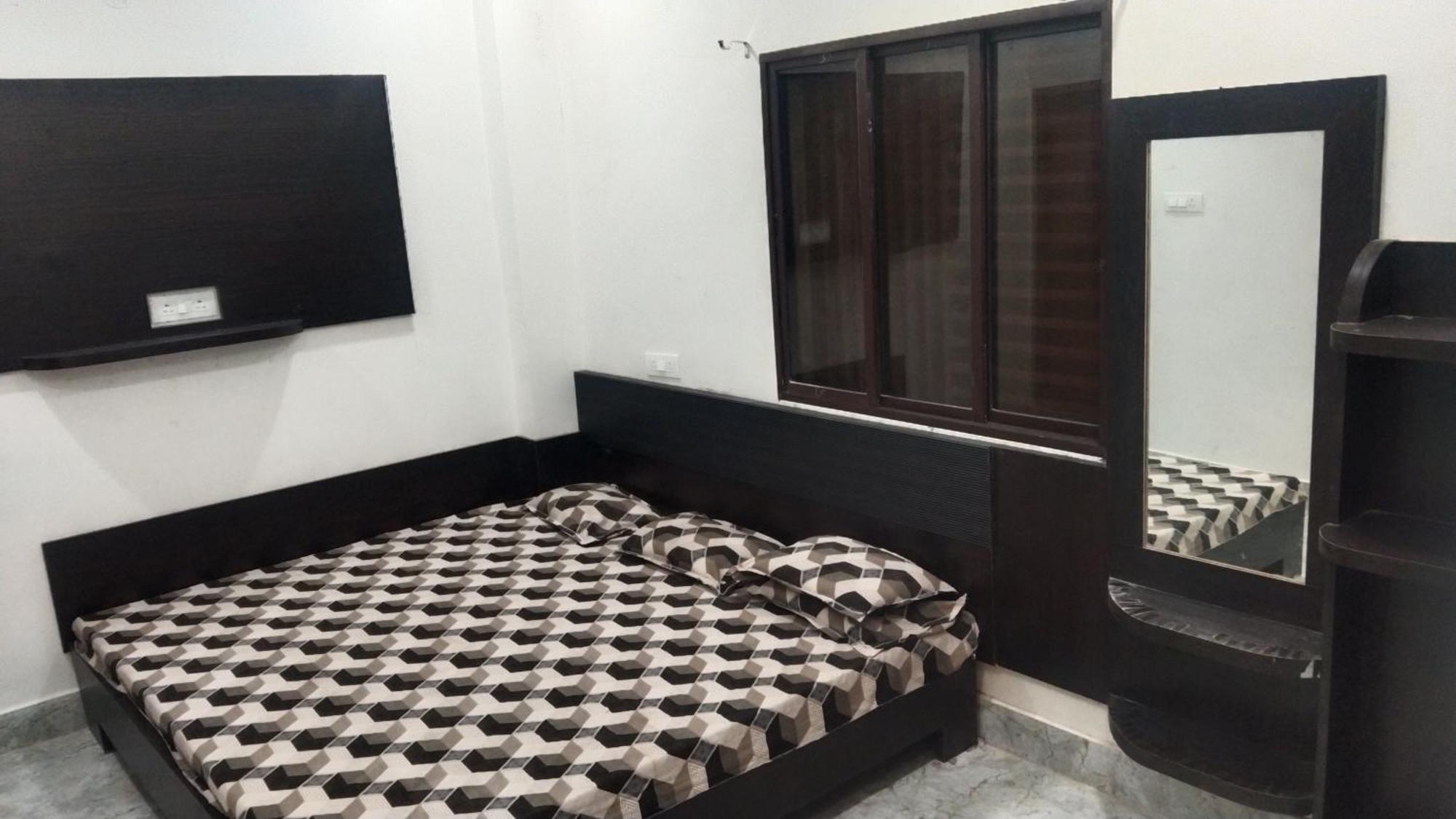 Hotel Mangal Dham, Deoghar Habitación foto